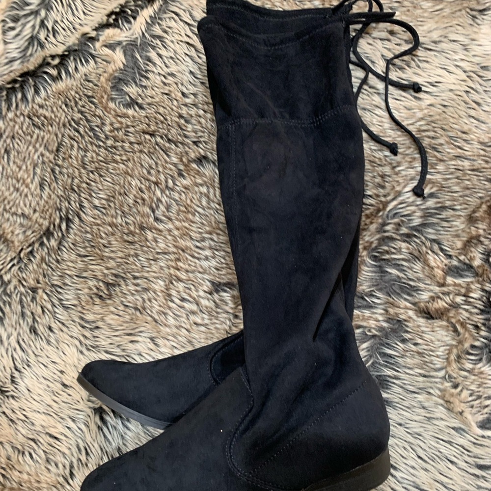 No Boundaries Women's Black Faux Suede
Over the Knee Boots Size 7 1/2 NWOT